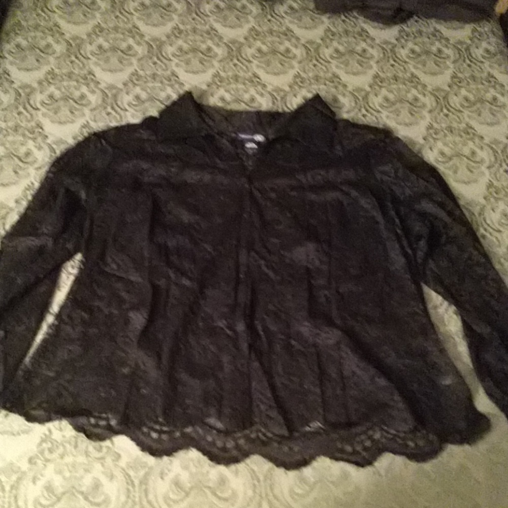Venezia Jeans Black Floral Lace Blouse 18/20w